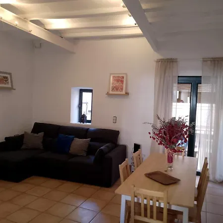 Casa Bella, Your Catalan Home Between The Sea And Barcelona Holiday home *